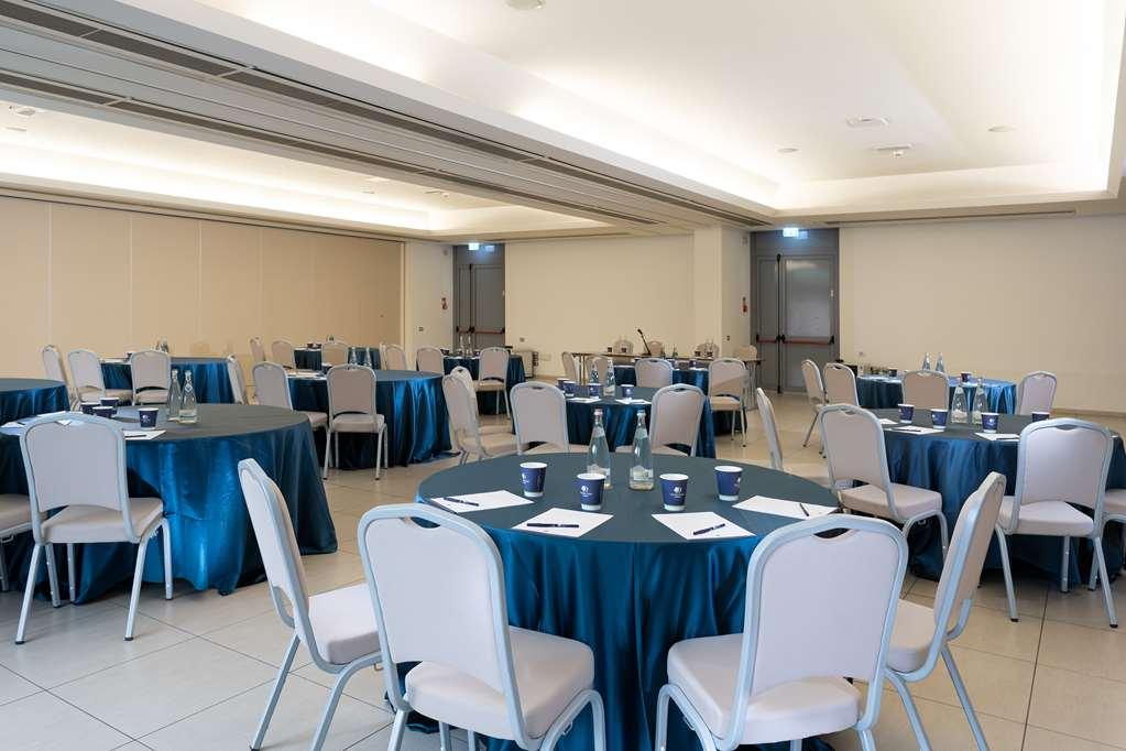 Doubletree By Hilton Milan Malpensa Solbiate Olona Hotel Létesítmények fotó
